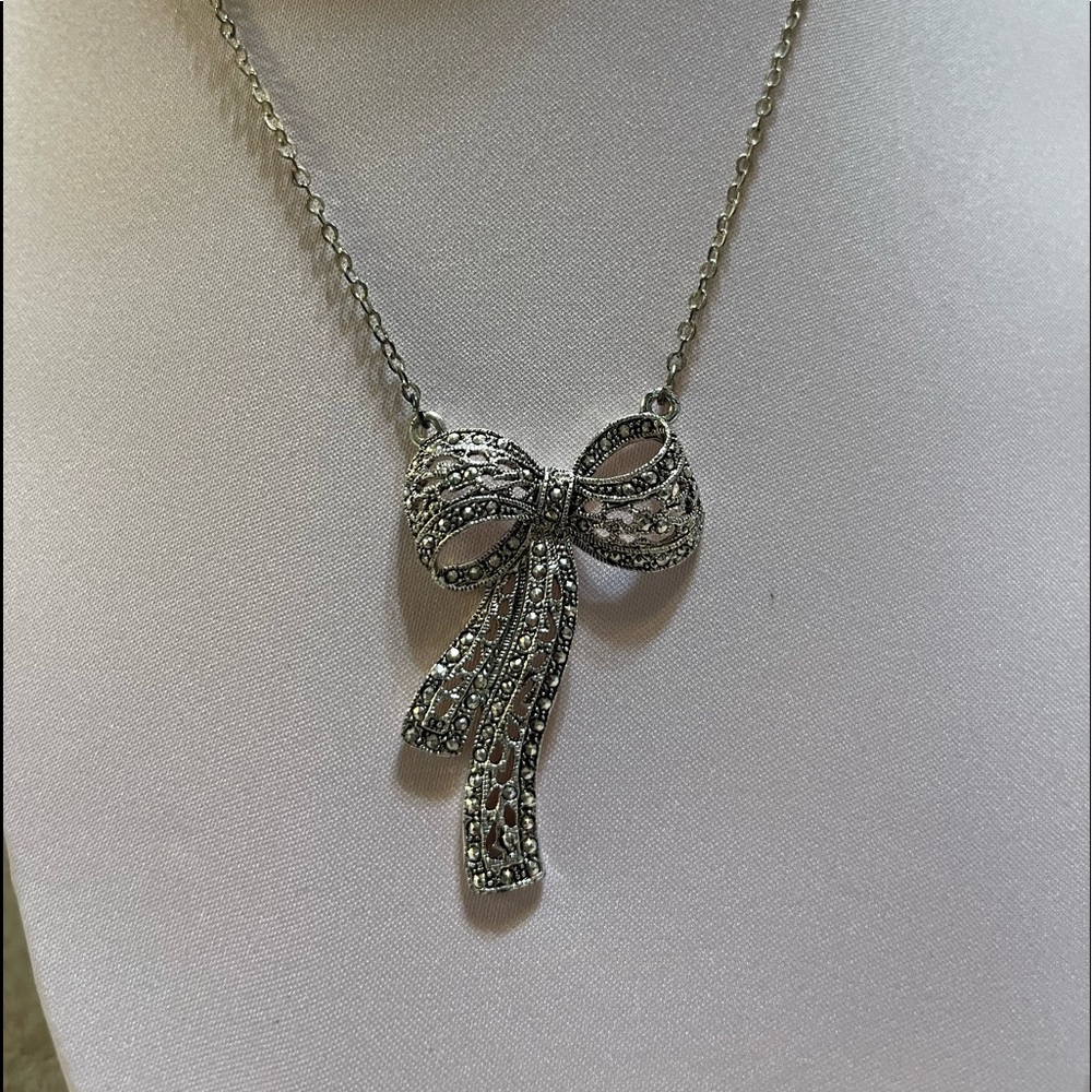 Sterling Silver bow necklace